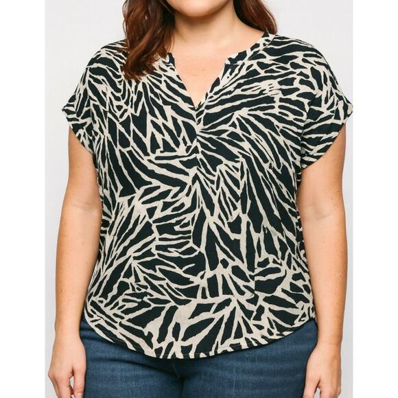 H&M blouse top zebra patterned NEW black white SZ M V-neck lightweight pop over - Picture 1 of 6